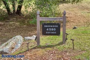 Brookside Cottage - Image 3