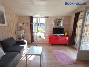 CHALET - Image 5