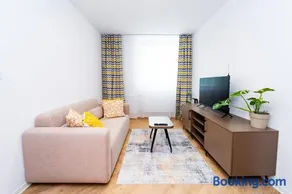 Turistická ubytovňa pri Spojenom školskom internáte Werferova 10 - Image 1