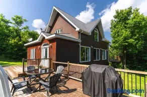 Cozy chalet with Pool and Spa - Image 2