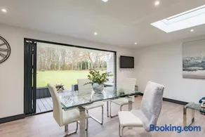 Little Seven Oaks - Image 4