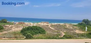Smokini Beach Apartment - Image 1