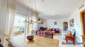 Immaculate Villa with sea views! - Image 5