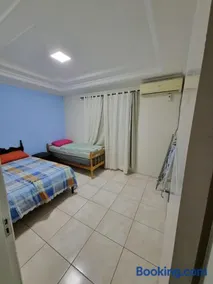 Casa a 500 metros da praia em balneário piçarras - Image 3