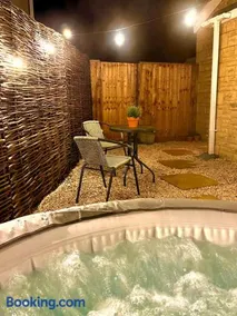 The Room Next Door- Boutique room in the Cotswolds - Image 4