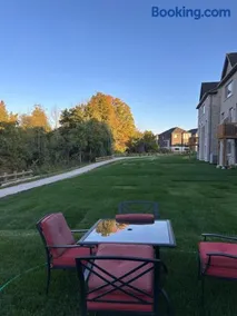 Rita's Kunjo - 2BR, 3BD, 2WR, Full Ktchn, Living - Image 3