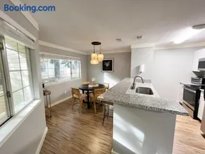 The Cozy Bohemian in Mid-City! - Image 4