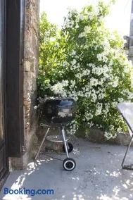 Gite dans un hameau de charme - Image 1
