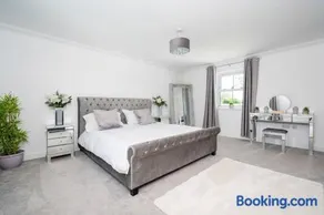 Kestral House - Image 2