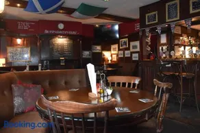 The Bull Hotel - Image 5