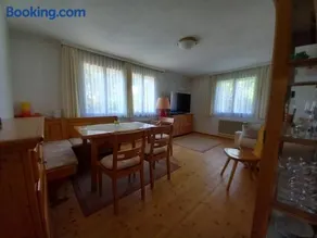 Large house with large garden - Image 4