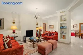Holiday Home 'Rocha's House' with Private Pool, Private Terrace and Wi-Fi - Image 3