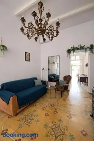 Encanto Getaways - Studio within our family home - Image 4