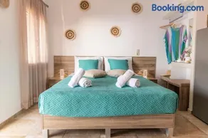 Georgia Apartment - Image 2