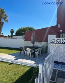 Fantástico chalet con piscina - Image 4