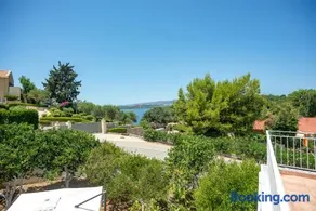 Apollo Retreat - Image 2