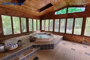 Large Vacation Home Villa- Pool, Indoor Hotub, Game Room, up to 25 guests - Image 1