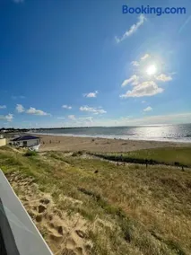 Appartement rénové dans villa d'exception face à la mer - Image 3