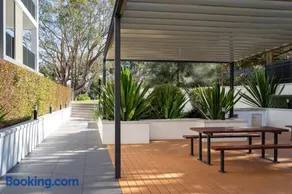 Stylish 2BR Retreat, Balcony and Parking - Image 4