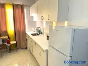 Orange Apartments - Image 2