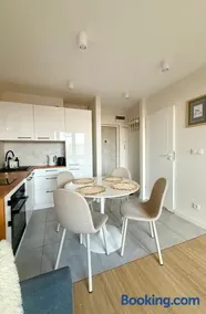 Cozy Stay Krochmalna Apartment - Image 3