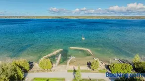 Bayshore Cottages - Image 1