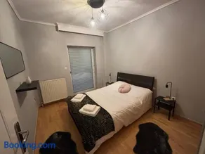 Family Nest Apartment SKG - Image 4