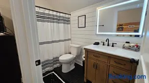 Cottage on Conrad - Image 5