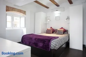 Apartment Boutique - Image 2