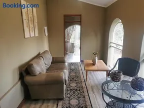 Harties Family 1 x En-Suite Room - 5 Sleeper - Image 4