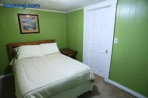 3-Bedroom apt. ideal location near new river gorge - Image 5