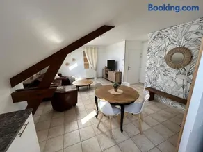 Le Triangle d Or - Image 3