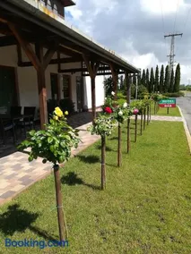 Kőrös Hotel - Image 2