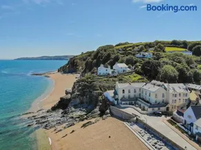 5 At The Beach - Beachfront, Parking, Pets welcome - Image 2