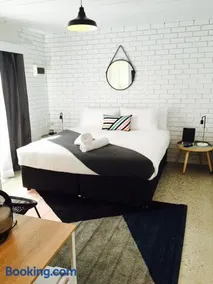 Punka Pub Accommodation - Image 1