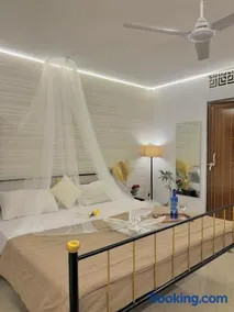 The First Floor I Top Rated Boutique Homestay I Near Lekhraj Metro Lucknow - Image 1