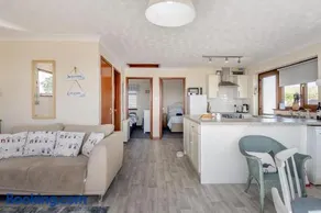 2 Bed in Eccles-on-Sea oc-b31890 - Image 3
