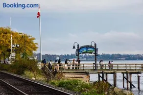 Beach Breeze White Rock - Image 2
