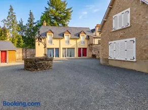Maison accueillante à Solesmes avec terrasse et parking inclus - Image 1
