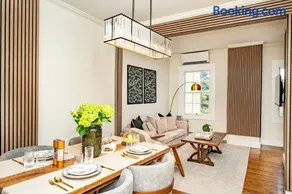 2 bedroom urban chic right on the Brown University campus - Image 3