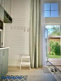 Strandnära, pergola, P-plats i Höllviken - Image 2