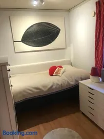 Charmigt hus i Skärgården, en bussresa från City - Image 1