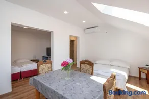 Country House Pansion - Image 3
