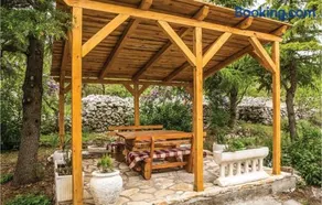 Three-Bedroom Holiday Home In Lecevica - Image 4