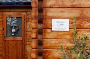 Spacious Cabin EVCharger and free Parking near Cambridge - Image 5