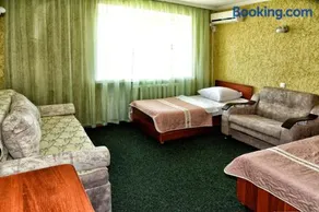 Green City Hotel - Image 3