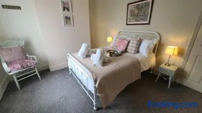 Charbon Cottage - Image 2