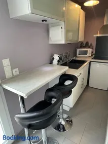 Studio de plein pied avec terrasse - Image 3