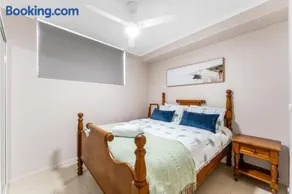 Yeppoon Coastal Apartment - Image 5