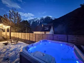 Cœur de Sève | Jacuzzi & Sauna – The Sylvestre - Image 1